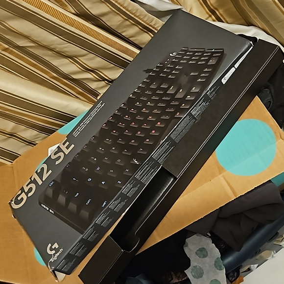 Logitech G512 SE mechanical gaming keyboard - Picture 3 of 5